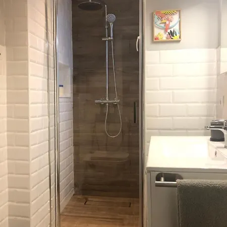 Charito 18 Apartment *